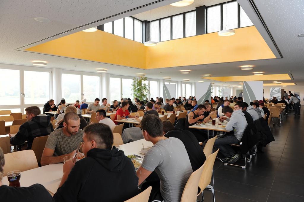 Seminarhotel Campus Sursee Exteriör bild